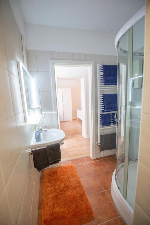 Apartment Mit Kleinem Innenhof Im Erdgeschoss Fuer Bis Zu 4 Personen Klotten Kültér fotó