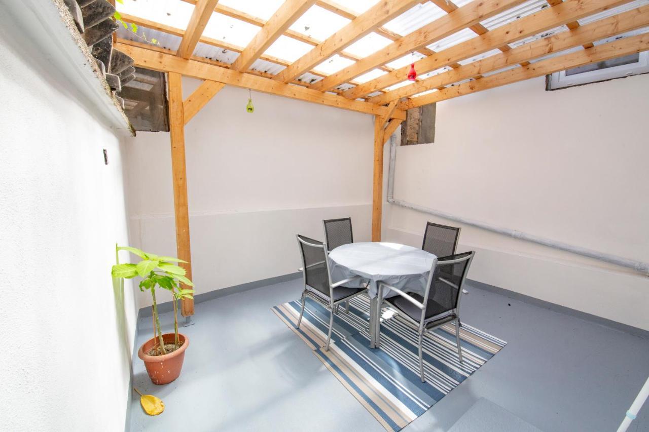 Apartment Mit Kleinem Innenhof Im Erdgeschoss Fuer Bis Zu 4 Personen Klotten Kültér fotó